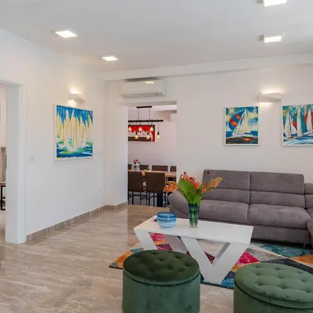 Villa Beautiful Diamond Sea *
